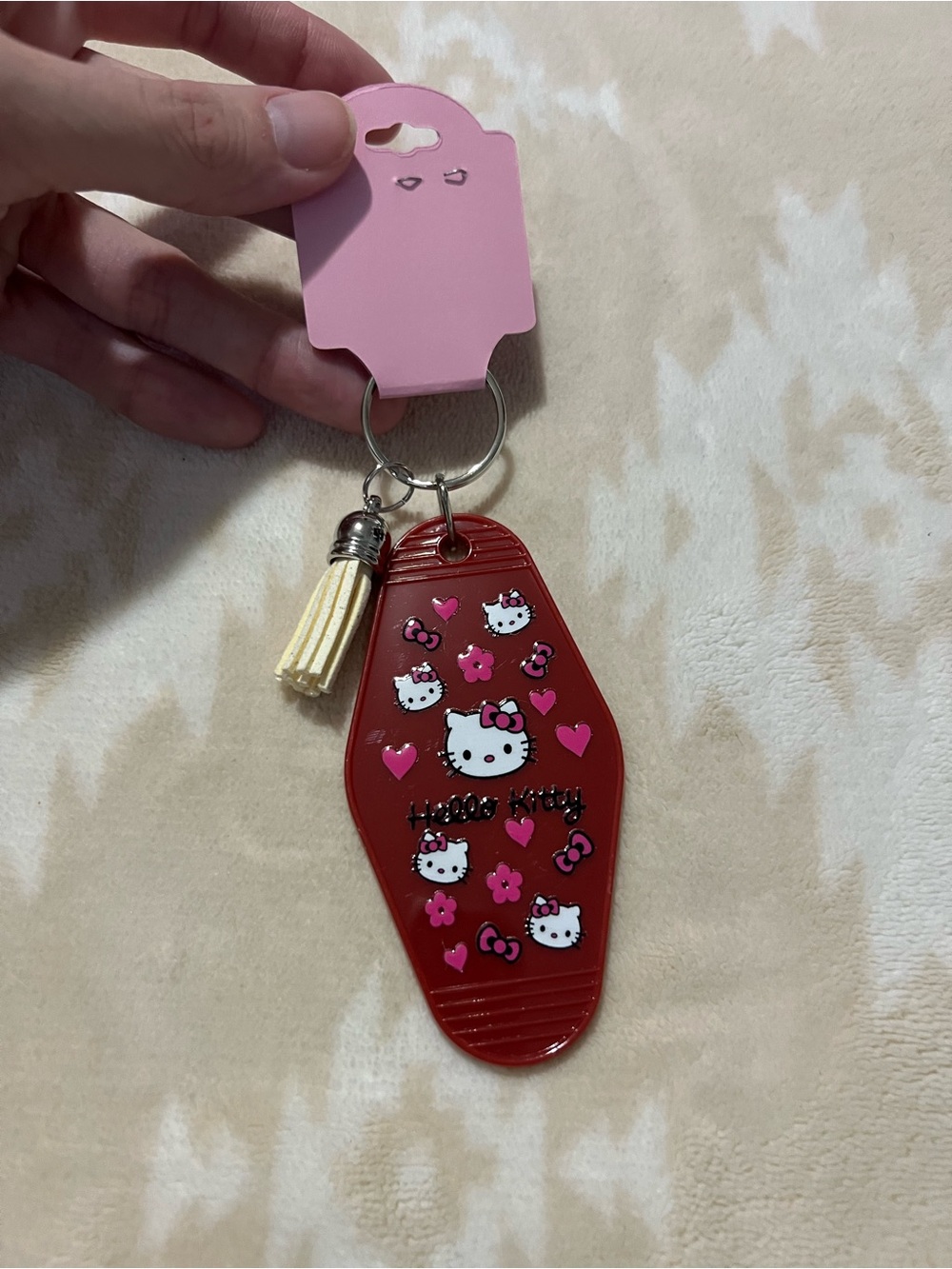 Hello Kitty Keychain ✨ - Picture 3 of 4